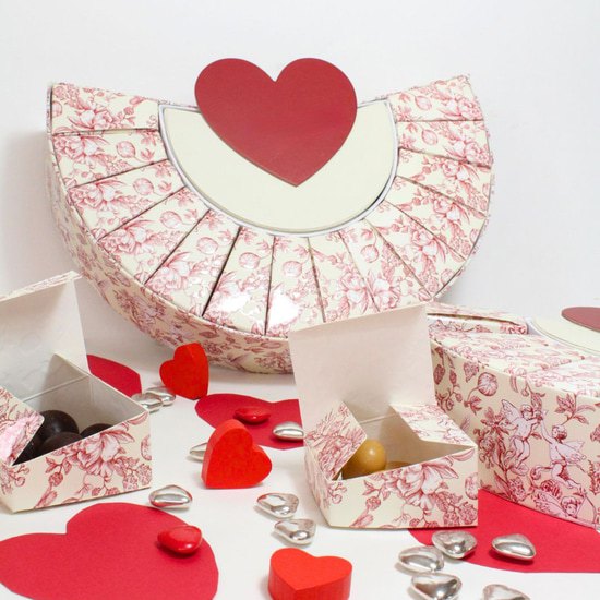 Reine Astrid Calendrier de l'Avant Saint-Valentin 15 Cases Reine Astrid Calendrier de l'Avant Saint-Valentin 15 Cases