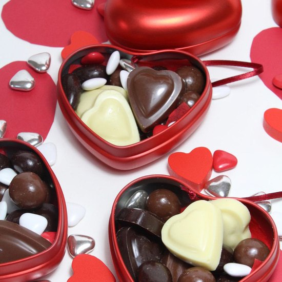 Assortiment Gourmandises Petit Cœur Rouge Boîte Métal Assortiment Gourmandises Petit Cœur Rouge Boîte Métal